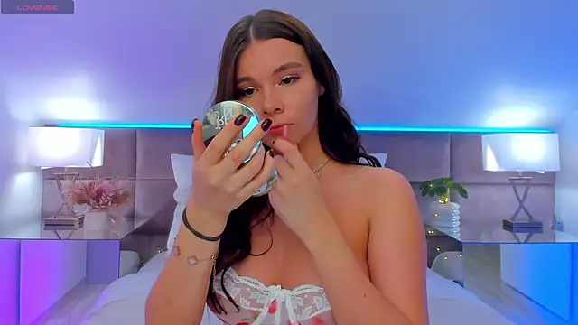 MiaMuse online show from October 23, 2025, 12:15 pm