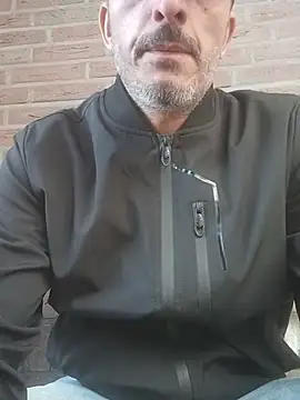 Snapshot of SinisterOrgy chatting on October 16, 2025, 3:42 pm SinisterOrgy online show from October 16, 2025, 3:42 pm