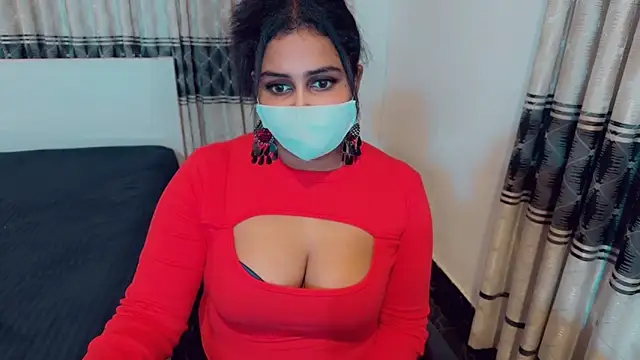 Snapshot of SonY_CaM chatting on May 6, 2026, 5:39 pm SonY CaM online show from May 6, 2026, 5:39 pm
