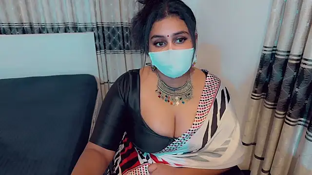 Snapshot of SonY_CaM chatting on May 26, 2026, 5:44 pm SonY CaM online show from May 26, 2026, 5:44 pm