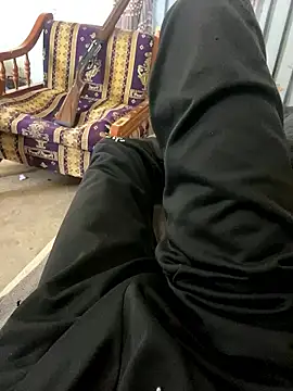 Snapshot of stevesaa chatting on November 29, 2025, 8:25 am stevesaa online show from November 29, 2025, 8:25 am