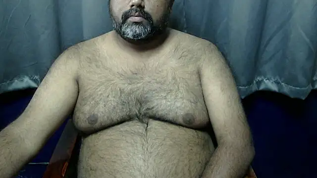 Snapshot of hairysubcub_70 chatting on January 6, 2026, 9:35 am hairysubcub 70 online show from January 6, 2026, 9:35 am