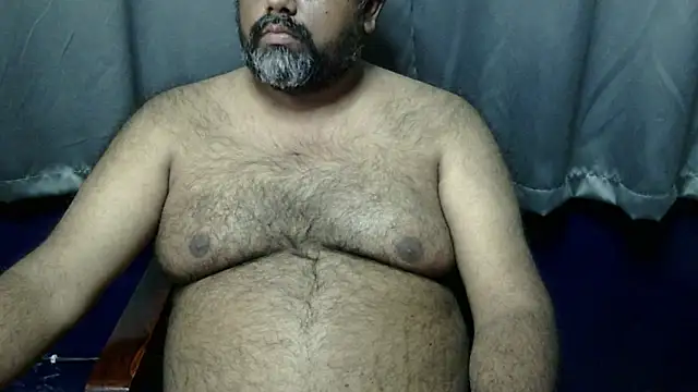 Snapshot of hairysubcub_70 chatting on January 15, 2026, 8:51 am hairysubcub 70 online show from January 15, 2026, 8:51 am