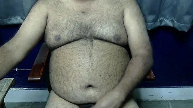 Snapshot of hairysubcub_70 chatting on December 20, 2025, 7:11 am hairysubcub 70 online show from December 20, 2025, 7:11 am