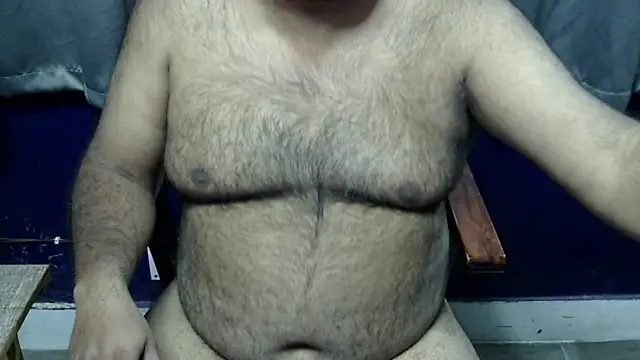 Snapshot of hairysubcub_70 chatting on January 16, 2026, 4:55 pm hairysubcub 70 online show from January 16, 2026, 4:55 pm