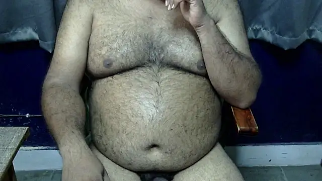 hairysubcub 70 online show from June 18, 2026, 4:55 am