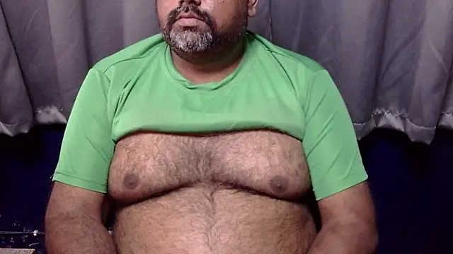 Snapshot of hairysubcub_70 chatting on February 18, 2026, 6:55 am hairysubcub 70 online show from February 18, 2026, 6:55 am