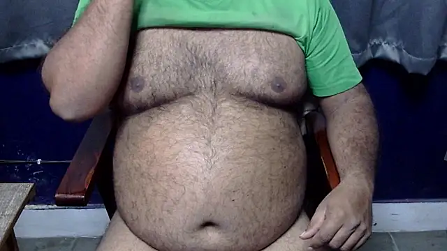 Snapshot of hairysubcub_70 chatting on February 10, 2026, 5:06 am hairysubcub 70 online show from February 10, 2026, 5:06 am