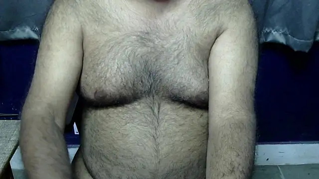 Snapshot of hairysubcub_70 chatting on February 6, 2026, 5:20 pm hairysubcub 70 online show from February 6, 2026, 5:20 pm