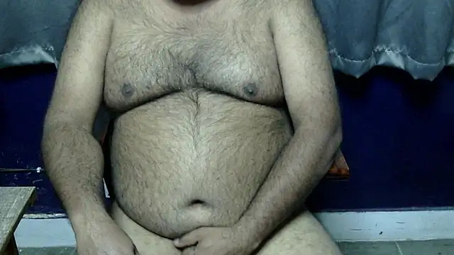 Snapshot of hairysubcub_70 chatting on January 13, 2026, 5:28 pm hairysubcub 70 online show from January 13, 2026, 5:28 pm