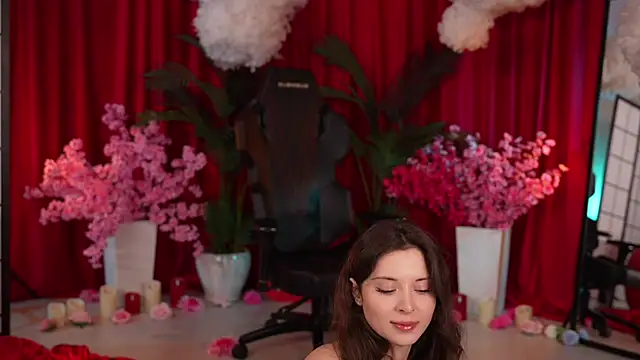 KittyCaitlin online show from March 10, 2025, 8:01 pm