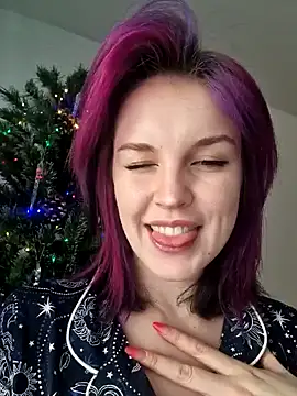 LazyTanukii online show from December 24, 2024, 4:33 am