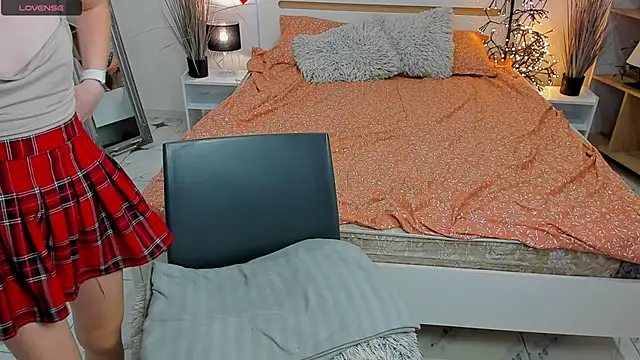 CharmedDoll online show from March 4, 2025, 4:41 pm