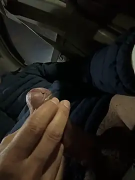 Snapshot of Keissy123 chatting on December 17, 2025, 11:10 pm Keissy123 online show from December 17, 2025, 11:10 pm