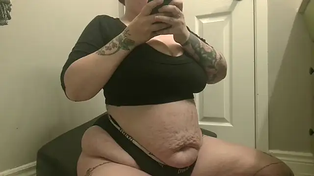 Snapshot of Sugarbabe69 chatting on June 4, 2026, 10:58 pm Sugarbabe69 online show from June 4, 2026, 10:58 pm