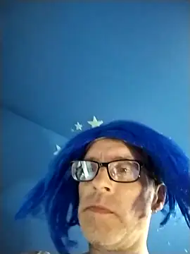 MirthildaVenza online show from November 1, 2025, 2:22 pm