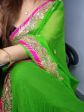 Snapshot of aliyaah_singh chatting on January 17, 2025, 9:17 pm aliyaah singh online show from January 17, 2025, 9:17 pm