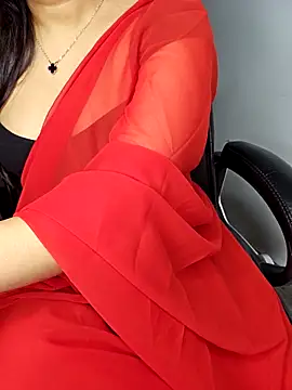 Snapshot of aliyaah_singh chatting on September 17, 2025, 5:48 pm aliyaah singh online show from September 17, 2025, 5:48 pm