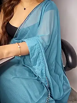 Snapshot of aliyaah_singh chatting on March 5, 2025, 8:42 pm aliyaah singh online show from March 5, 2025, 8:42 pm