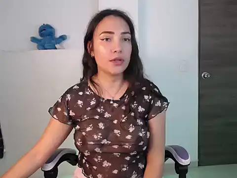 Snapshot of cutie_and_slutty chatting on October 11, 2025, 4:02 am cutie and slutty online show from October 11, 2025, 4:02 am