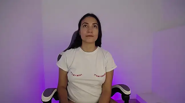 Snapshot of cutie_and_slutty chatting on February 4, 2025, 9:20 pm cutie and slutty online show from February 4, 2025, 9:20 pm