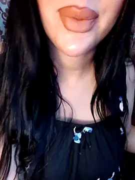 Snapshot of Queen_sousou chatting on September 11, 2025, 9:48 pm Queen sousou online show from September 11, 2025, 9:48 pm