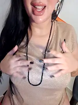 Snapshot of Queen_sousou chatting on September 23, 2025, 9:11 pm Queen sousou online show from September 23, 2025, 9:11 pm