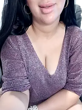 Snapshot of Queen_sousou chatting on September 19, 2025, 8:57 pm Queen sousou online show from September 19, 2025, 8:57 pm