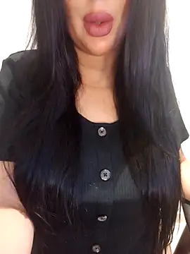 Snapshot of Queen_sousou chatting on October 8, 2025, 8:31 pm Queen sousou online show from October 8, 2025, 8:31 pm