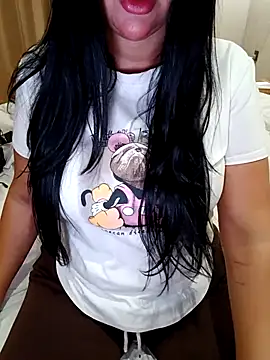 Snapshot of Queen_sousou chatting on April 21, 2026, 4:24 pm Queen sousou online show from April 21, 2026, 4:24 pm