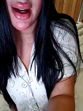 Snapshot of Queen_sousou chatting on April 28, 2026, 8:08 am Queen sousou online show from April 28, 2026, 8:08 am