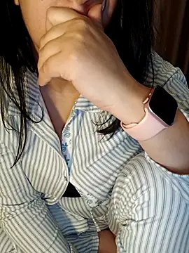 Snapshot of Queen_sousou chatting on December 20, 2025, 10:18 am Queen sousou online show from December 20, 2025, 10:18 am