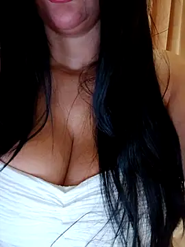 Snapshot of Queen_sousou chatting on April 23, 2026, 7:48 am Queen sousou online show from April 23, 2026, 7:48 am