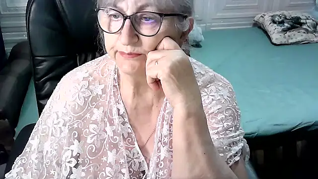 Snapshot of LolkaAlyss chatting on December 21, 2025, 3:14 pm LolkaAlyss online show from December 21, 2025, 3:14 pm