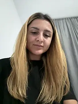 Snapshot of NicolePlay chatting on April 17, 2026, 8:00 pm NicolePlay online show from April 17, 2026, 8:00 pm