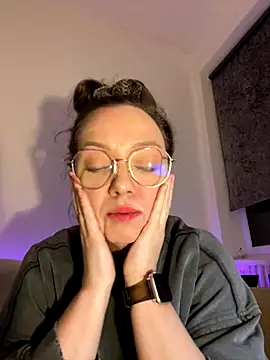 Snapshot of FemDom_RubyKnightXXO chatting on November 2, 2025, 7:30 pm FemDom RubyKnightXXO online show from November 2, 2025, 7:30 pm