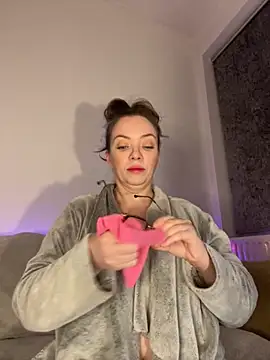 Snapshot of FemDom_RubyKnightXXO chatting on November 20, 2025, 8:09 pm FemDom RubyKnightXXO online show from November 20, 2025, 8:09 pm