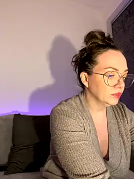 Snapshot of FemDom_RubyKnightXXO chatting on November 6, 2025, 8:02 pm FemDom RubyKnightXXO online show from November 6, 2025, 8:02 pm