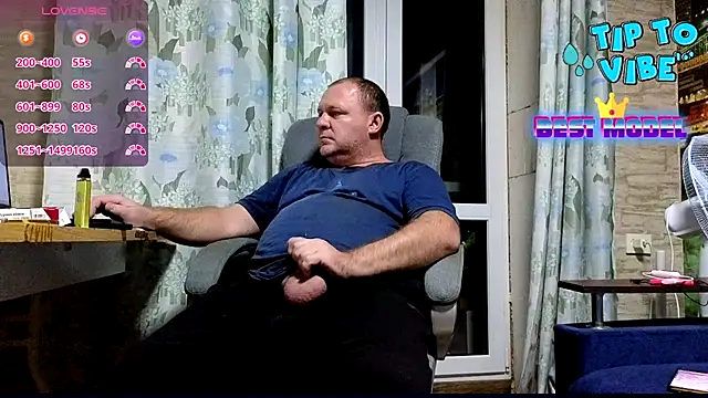 Snapshot of xxrokixxx chatting on December 3, 2024, 4:44 pm xxrokixxx online show from December 3, 2024, 4:44 pm