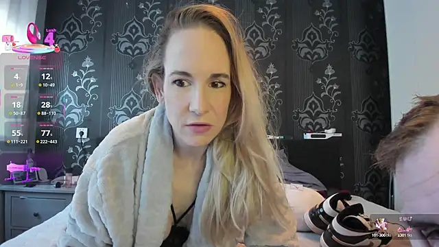 Snapshot of NaomiAndFriends chatting on March 6, 2025, 11:14 am NaomiAndFriends online show from March 6, 2025, 11:14 am