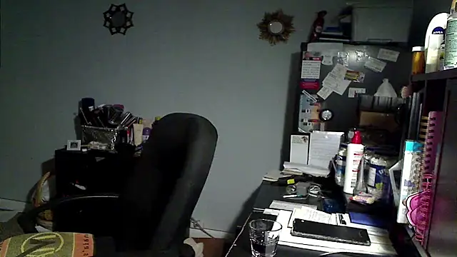 XTRAHORNYONE online show from May 8, 2026, 12:03 am