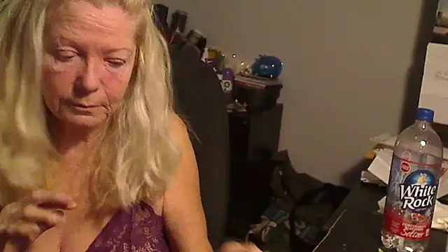 Snapshot of XTRAHORNYONE chatting on January 25, 2025, 12:47 pm XTRAHORNYONE online show from January 25, 2025, 12:47 pm