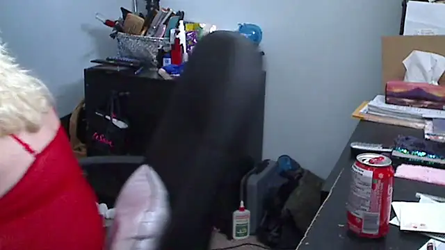 Snapshot of XTRAHORNYONE chatting on February 25, 2025, 4:04 pm XTRAHORNYONE online show from February 25, 2025, 4:04 pm