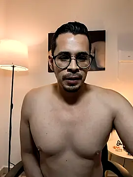 Snapshot of towers_j chatting on January 6, 2026, 11:20 pm towers j online show from January 6, 2026, 11:20 pm