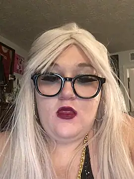 Snapshot of JadeDaMilf chatting on January 19, 2026, 1:42 am JadeDaMilf online show from January 19, 2026, 1:42 am