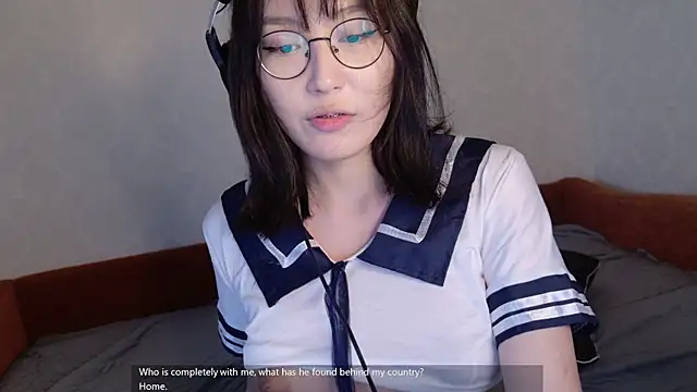 aliiiiiina online show from April 15, 2026, 3:38 pm