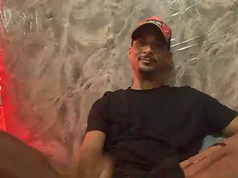 Snapshot of domigoodguy chatting on January 21, 2025, 4:43 am domigoodguy online show from January 21, 2025, 4:43 am