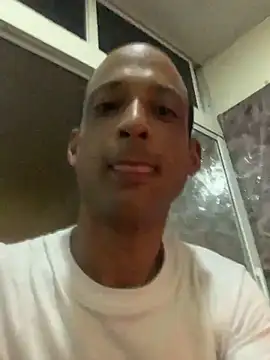 Snapshot of domigoodguy chatting on March 10, 2025, 12:50 am domigoodguy online show from March 10, 2025, 12:50 am