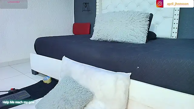 Snapshot of april_jhonsson chatting on January 11, 2026, 6:20 am april jhonsson online show from January 11, 2026, 6:20 am