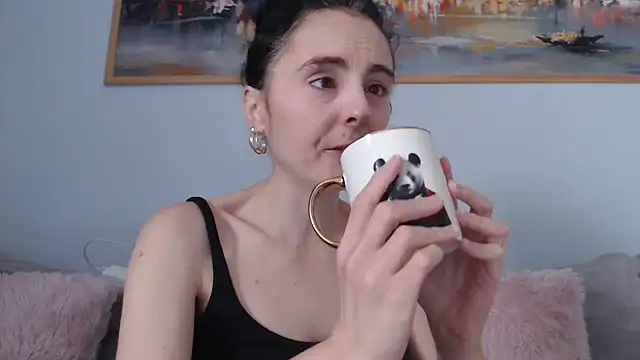 Snapshot of cleophee chatting on May 2, 2026, 6:18 am cleophee online show from May 2, 2026, 6:18 am